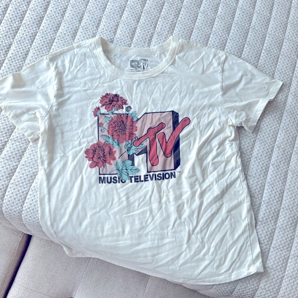 MTV tee